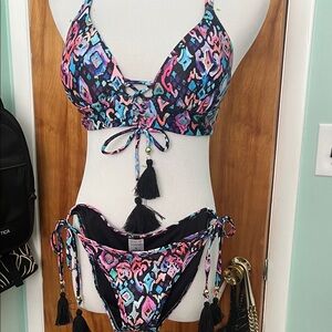 VENUS Vibrant Multicolor Bikini